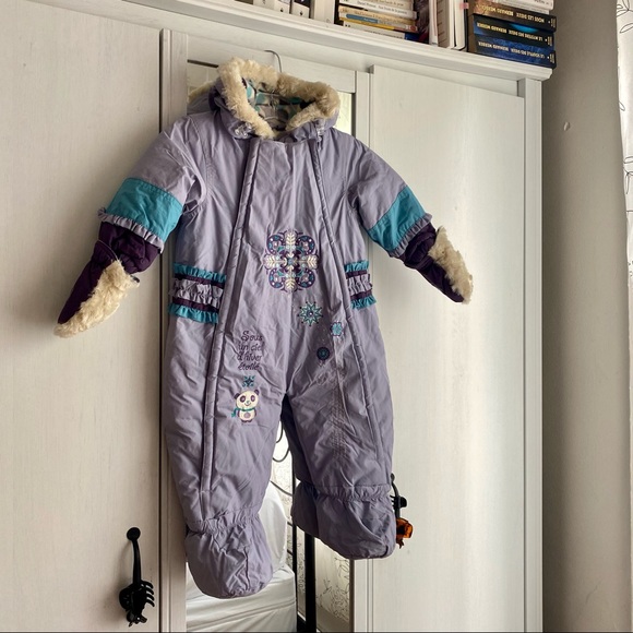NWOT Super cute snow suit ⛄️ - Picture 1 of 6